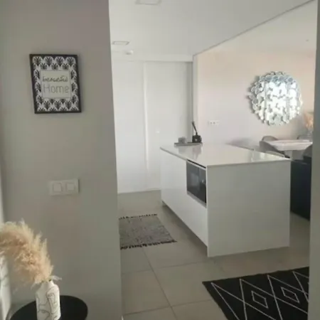 Prestigieux Avec Superbe Vue Et Appartement